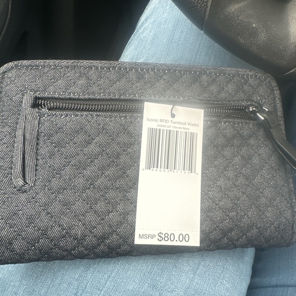 Vera Bradley NWT Denim Navy Iconic RFID Turnlock Wallet - Picture 5 of 5